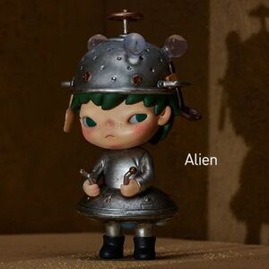 POP MART Alien - Hirono Shelter Series Confirmed Figure in Open Box BNWT